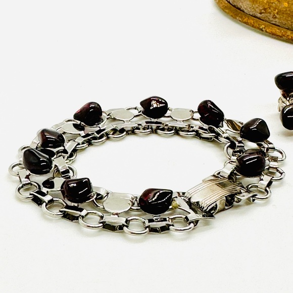 Vintage Garnet brooch and bracelet Demi parure set - Picture 5 of 16